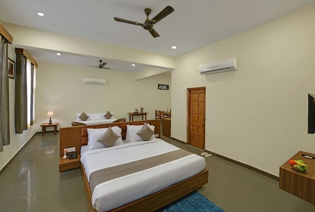Palm Valley Svasti Resort Nāi Eksteriør billede