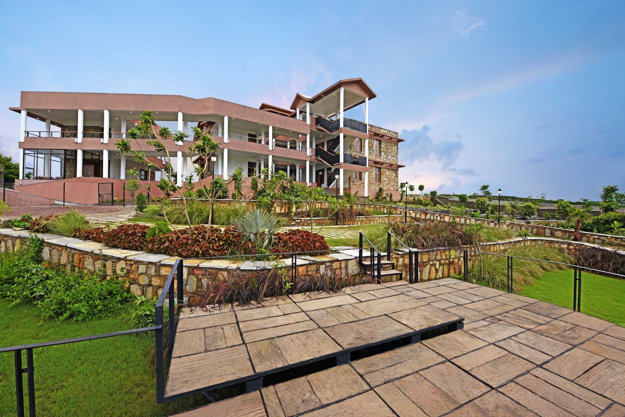 Palm Valley Svasti Resort Nāi Eksteriør billede